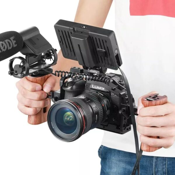 Grip en bois pour DSLR avec fixation Nato 2187 - SmallRig – Image 5