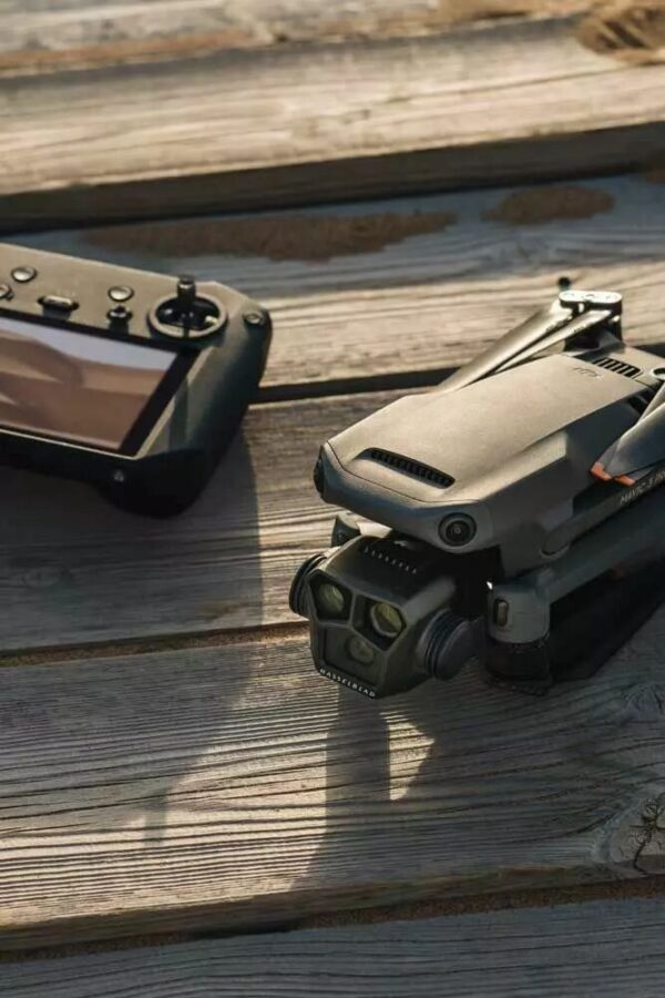 DJI Mavic 3 Pro Fly More Combo avec DJI RC Pro – Image 12