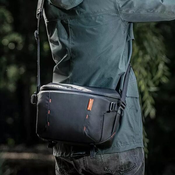 Sacoche OneMo Sling (7L / 11L) - PGYTECH – Image 2