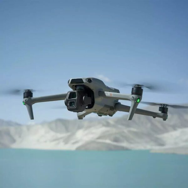 DJI Air 3S Fly More Combo avec radiocommande DJI RC-N3 – Image 10
